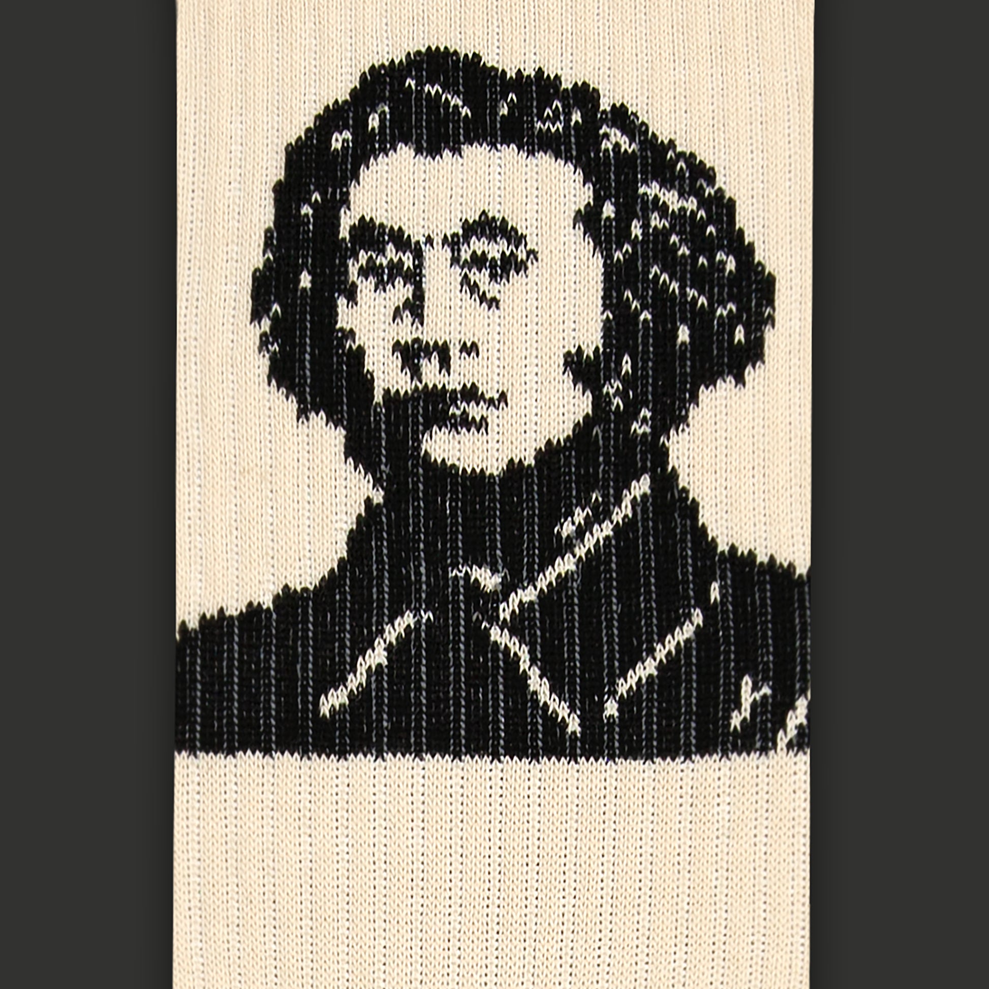 beżowe skarpetki Mickiewicz