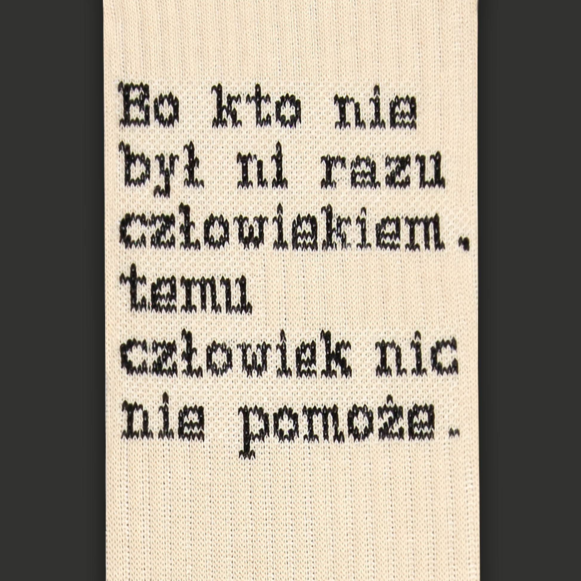 beżowe skarpetki Mickiewicz